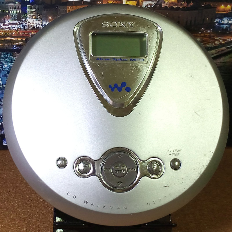 CD Walkman Sony D-NE300 มือสอง